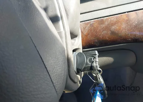 2008 Mercury Grand Marquis Gs из США, поврежденный, VIN 2MEFM74V88X609779